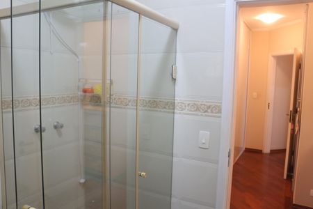 Casa à venda com 159m², 3 quartos e 2 vagasBanheiro da Suíte