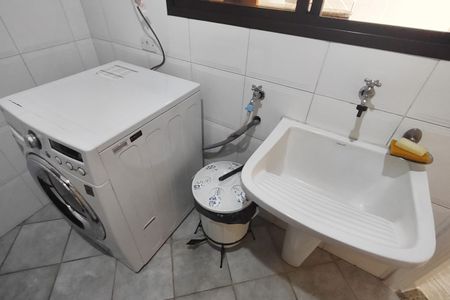 Casa à venda com 159m², 3 quartos e 2 vagasÁrea de Serviço