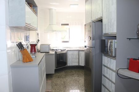 Casa à venda com 159m², 3 quartos e 2 vagasCozinha