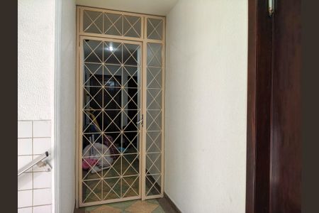 Apartamento à venda com 90m², 3 quartos e sem vagaEntrada