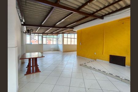 Apartamento à venda com 90m², 3 quartos e sem vagaÁrea comum - Salão de festas