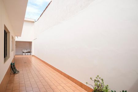 Casa à venda com 174m², 3 quartos e 2 vagasQuintal