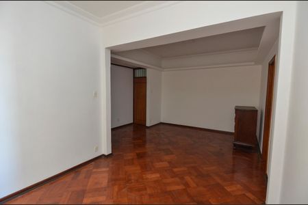 Apartamento para alugar com 100m², 3 quartos e 1 vaga Apartamento para alugar com 100m², 3 quartos e 1 vagaSala