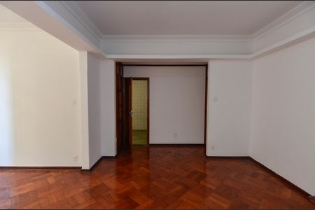 Apartamento para alugar com 100m², 3 quartos e 1 vaga Apartamento para alugar com 100m², 3 quartos e 1 vagaSala