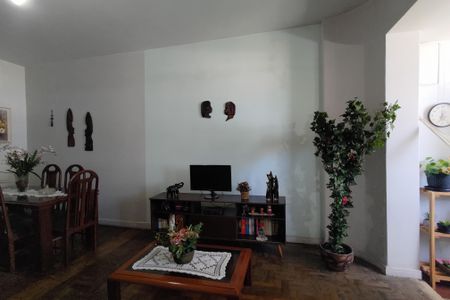 Apartamento à venda com 136m², 2 quartos e 1 vagaSala