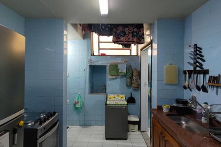 Apartamento à venda com 136m², 2 quartos e 1 vagaÁrea de Serviço