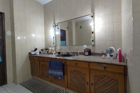 Apartamento à venda com 136m², 2 quartos e 1 vagaBanheiro