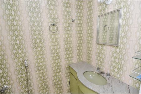 Apartamento para alugar com 115m², 3 quartos e 1 vaga Apartamento para alugar com 115m², 3 quartos e 1 vagaBanheiro da Suíte