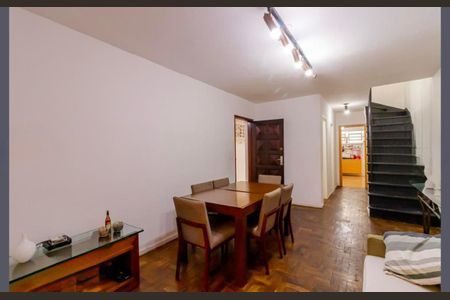 Sala de casa para alugar com 3 quartos, 185m² em Jardim Santa Emilia, São Paulo