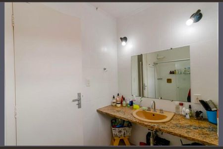 Casa para alugar com 185m², 3 quartos e 2 vagas Casa para alugar com 185m², 3 quartos e 2 vagasBanheiro