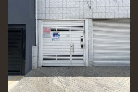 Casa para alugar com 54m², 1 quarto e 1 vagaFachada + Placa