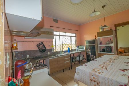 Casa à venda com 200m², 3 quartos e 2 vagas Casa à venda com 200m², 3 quartos e 2 vagasCozinha