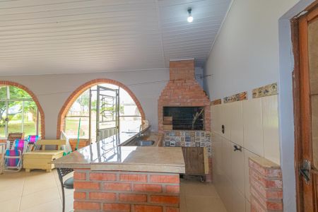 Casa à venda com 200m², 3 quartos e 2 vagas Casa à venda com 200m², 3 quartos e 2 vagasVaranda gourmet