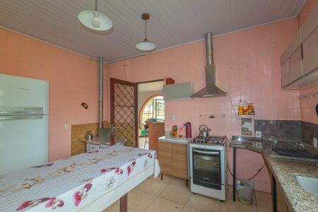 Casa à venda com 200m², 3 quartos e 2 vagas Casa à venda com 200m², 3 quartos e 2 vagasCozinha