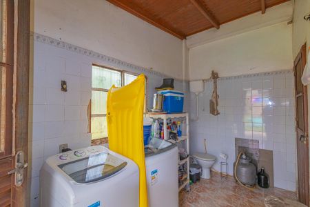 Casa à venda com 200m², 3 quartos e 2 vagas Casa à venda com 200m², 3 quartos e 2 vagasÁrea de Serviço