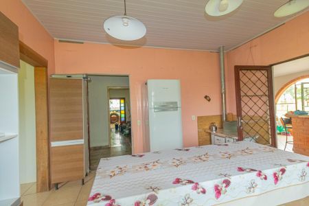 Casa à venda com 200m², 3 quartos e 2 vagas Casa à venda com 200m², 3 quartos e 2 vagasCozinha