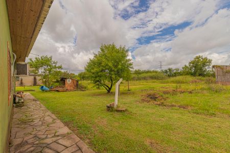 Casa à venda com 200m², 3 quartos e 2 vagas Casa à venda com 200m², 3 quartos e 2 vagasVista do Quarto 2