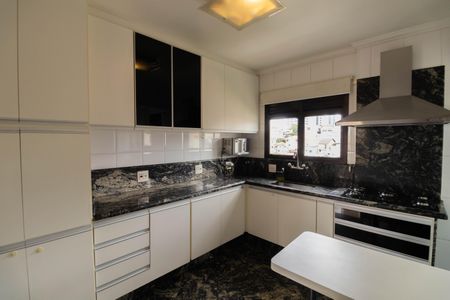 Apartamento para alugar com 121m², 3 quartos e 1 vagaCozinha