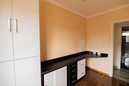 Apartamento para alugar com 121m², 3 quartos e 1 vagaEscritório