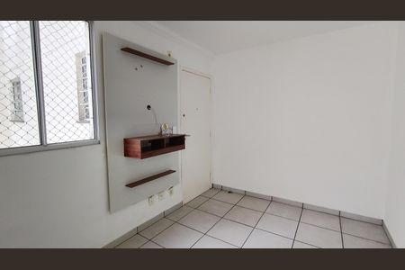 Sala de apartamento para alugar com 2 quartos, 50m² em Cidade Boa Vista, Suzano