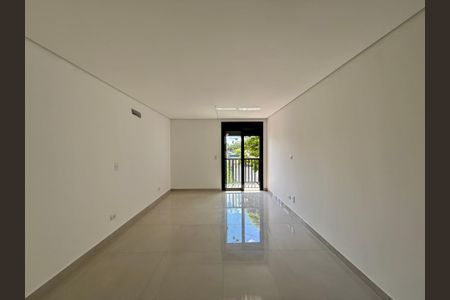 Sala/Quarto de kitnet/studio à venda com 0 quarto, 32m² em Vila Congonhas, São Paulo