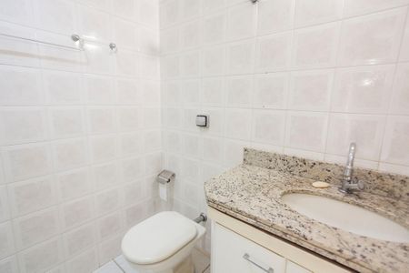 Apartamento para alugar com 193m², 3 quartos e 3 vagasBanheiro da Suite