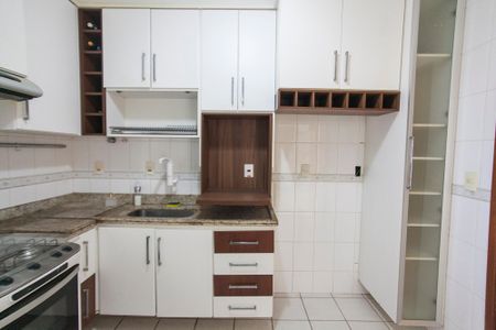 Apartamento para alugar com 193m², 3 quartos e 3 vagasCozinha