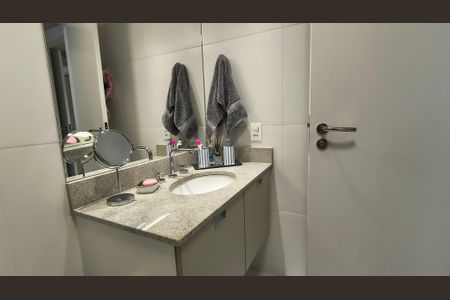 Apartamento à venda com 174m², 3 quartos e 2 vagasBanheiro da Suíte 3