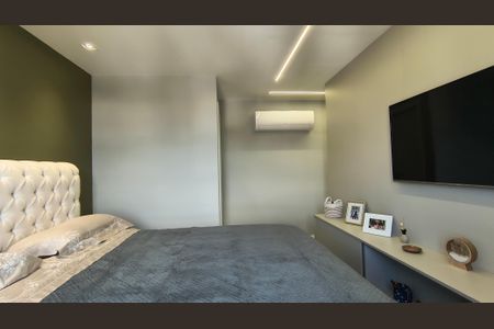 Apartamento à venda com 174m², 3 quartos e 2 vagasSuíte 1