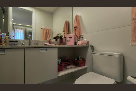 Apartamento à venda com 174m², 3 quartos e 2 vagasBanheiro da Suíte 2