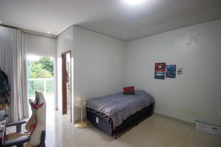 Casa de Condomínio para alugar com 4 quartos, 900m² em  Recanto das Emas, Brasília