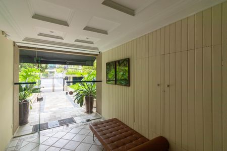 Apartamento à venda com 139m², 3 quartos e 1 vaga Apartamento à venda com 139m², 3 quartos e 1 vagaHall de entrada