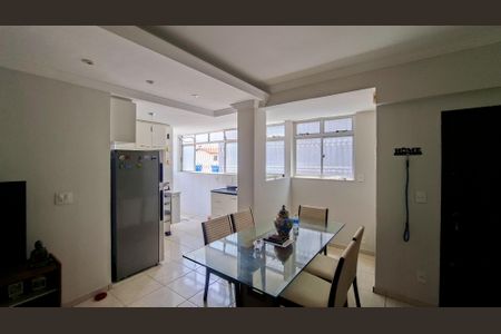 Apartamento à venda com 90m², 3 quartos e 1 vagaSala/Cozinha