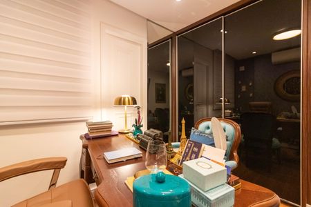 Apartamento à venda com 70m², 2 quartos e 2 vagas Apartamento à venda com 70m², 2 quartos e 2 vagasEscritório - Piso Superior