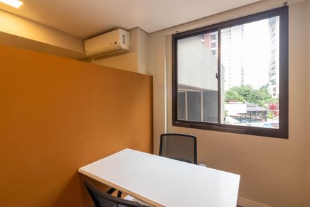 Apartamento à venda com 70m², 2 quartos e 2 vagas Apartamento à venda com 70m², 2 quartos e 2 vagasCoworking