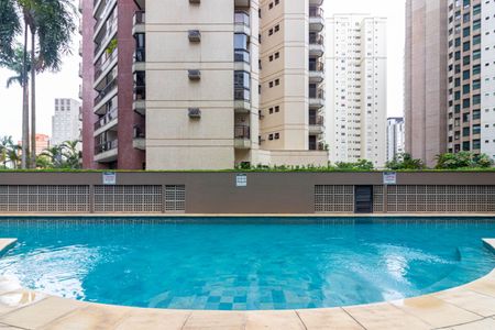 Apartamento à venda com 70m², 2 quartos e 2 vagas Apartamento à venda com 70m², 2 quartos e 2 vagasÁrea comum - Piscina