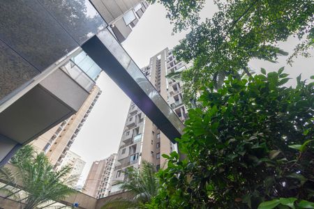 Apartamento à venda com 70m², 2 quartos e 2 vagas Apartamento à venda com 70m², 2 quartos e 2 vagasFachada do Prédio