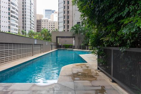 Apartamento à venda com 70m², 2 quartos e 2 vagas Apartamento à venda com 70m², 2 quartos e 2 vagasÁrea comum - Piscina