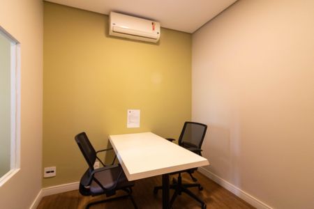 Apartamento à venda com 70m², 2 quartos e 2 vagas Apartamento à venda com 70m², 2 quartos e 2 vagasCoworking