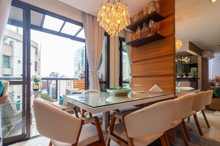 Apartamento à venda com 70m², 2 quartos e 2 vagas Apartamento à venda com 70m², 2 quartos e 2 vagasSala de Jantar