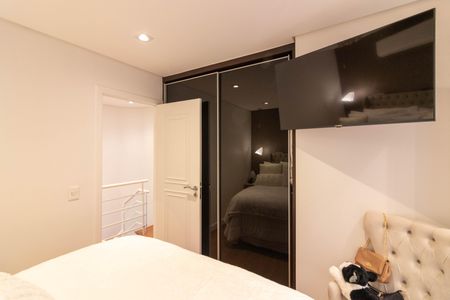 Apartamento à venda com 70m², 2 quartos e 2 vagas Apartamento à venda com 70m², 2 quartos e 2 vagasSuíte - Piso Superior