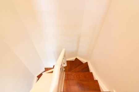 Apartamento à venda com 70m², 2 quartos e 2 vagas Apartamento à venda com 70m², 2 quartos e 2 vagasEscadas