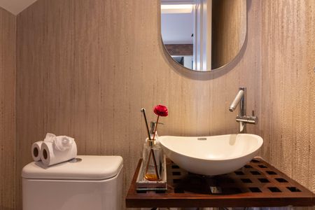 Apartamento à venda com 70m², 2 quartos e 2 vagas Apartamento à venda com 70m², 2 quartos e 2 vagasLavabo