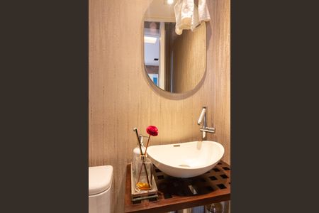 Apartamento à venda com 70m², 2 quartos e 2 vagas Apartamento à venda com 70m², 2 quartos e 2 vagasLavabo