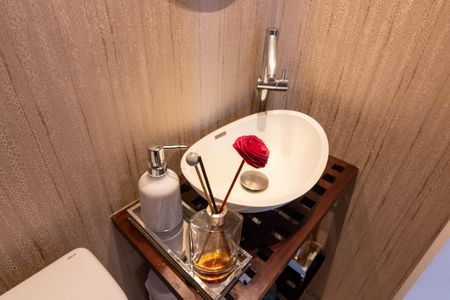 Apartamento à venda com 70m², 2 quartos e 2 vagas Apartamento à venda com 70m², 2 quartos e 2 vagasLavabo