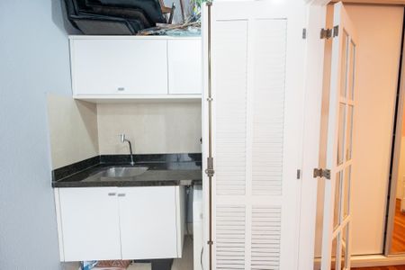 Casa à venda com 128m², 3 quartos e 2 vagasLavanderia