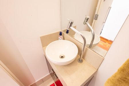 Casa à venda com 128m², 3 quartos e 2 vagasLavabo