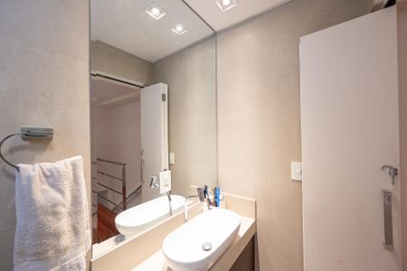 Casa à venda com 128m², 3 quartos e 2 vagasBanheiro Social