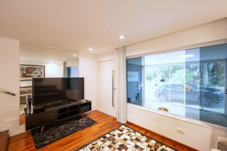 Casa à venda com 128m², 3 quartos e 2 vagasSala