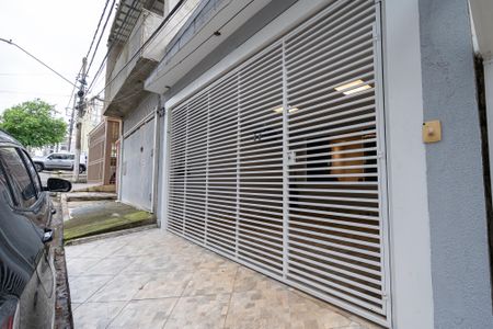 Casa à venda com 128m², 3 quartos e 2 vagasFachada